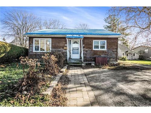 11 Broadway Avenue, Brockville, ON - Outdoor