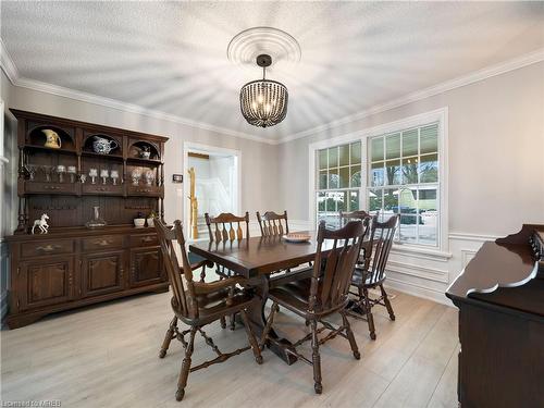 4211 Holcroft Road, Severn, ON - Indoor Photo Showing Dining Room