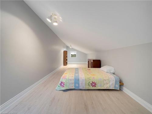 4211 Holcroft Road, Severn, ON - Indoor Photo Showing Bedroom