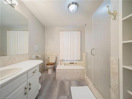 4211 Holcroft Road, Severn, ON - Indoor Photo Showing Bathroom