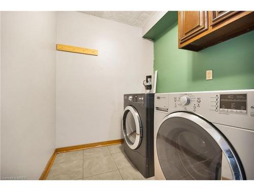 229 Hannah Street, Wardsville, ON - Indoor Photo Showing Laundry Room
