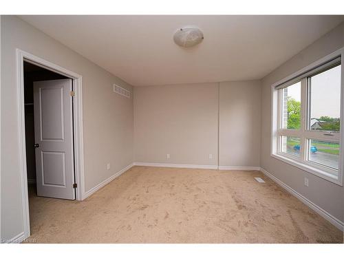 70 St George Street, Welland, ON - Indoor Photo Showing Other Room