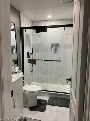 14 Pascoe Drive, Markham, ON - Indoor Photo Showing Bathroom