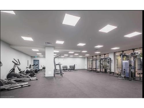 1018-652 Princess Street, Kingston, ON - Indoor Photo Showing Gym Room
