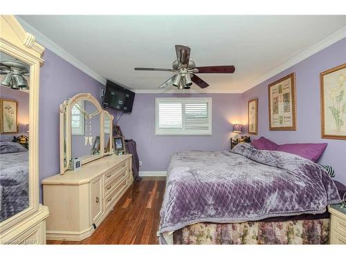 8136 Hornby Road, Halton Hills, ON - Indoor Photo Showing Bedroom