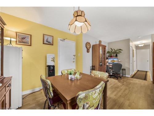 801-966 Inverhouse Drive, Mississauga, ON - Indoor Photo Showing Dining Room
