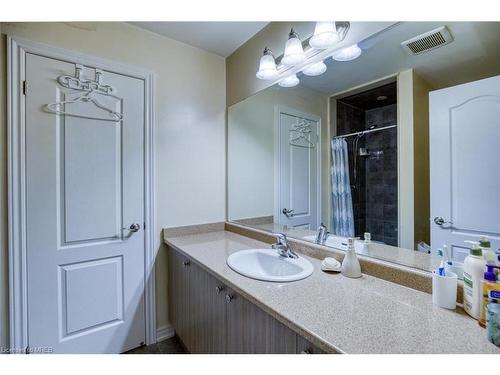 667 Linden Drive Drive, Cambridge, ON - Indoor Photo Showing Bathroom