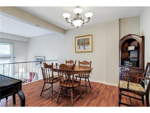136-2315 Bromsgrove Road, Mississauga, ON - Indoor Photo Showing Dining Room