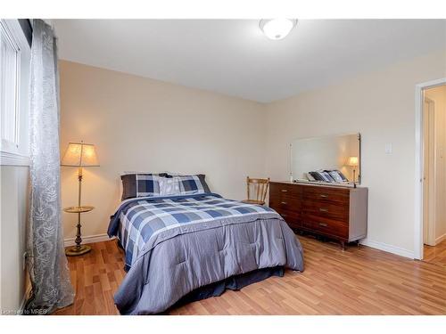 136-2315 Bromsgrove Road, Mississauga, ON - Indoor Photo Showing Bedroom