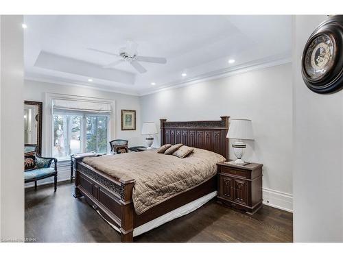 1729 Blythe Road, Mississauga, ON - Indoor Photo Showing Bedroom