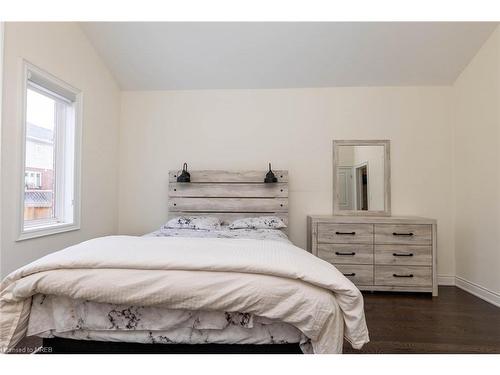 117-48 C Line, Orangeville, ON - Indoor Photo Showing Bedroom