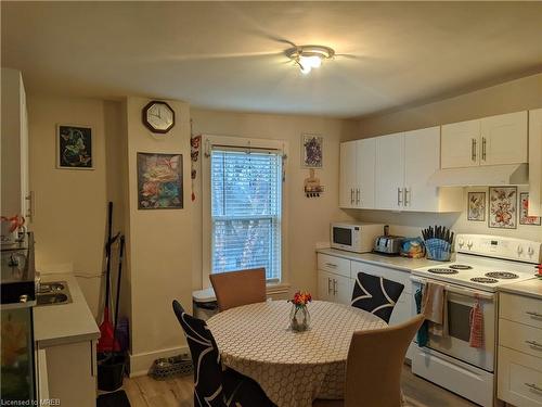 5042 Ontario Avenue, Niagara Falls, ON - Indoor Photo Showing Kitchen
