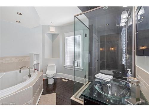 217 Earl Street, Ingersoll, ON - Indoor Photo Showing Bathroom