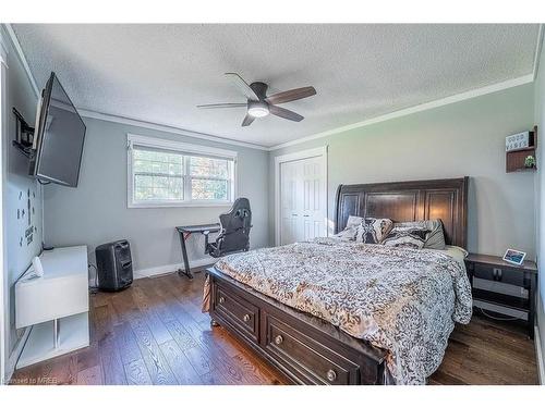 14201 Mclaughlin Road, Blackstock, ON - Indoor Photo Showing Bedroom