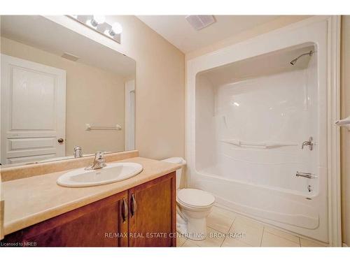 Bsmt-56 Tuliptree Road, Thorold, ON - Indoor Photo Showing Bathroom