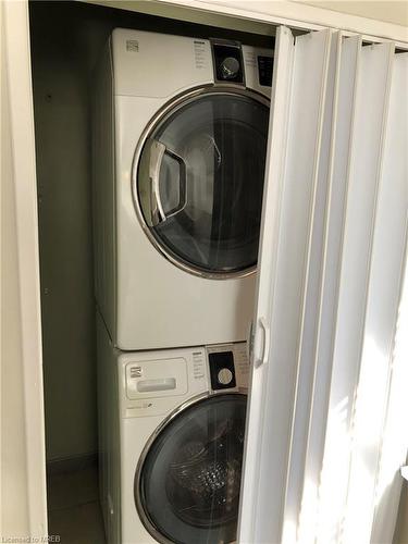304 Cope Street, Hamilton, ON - Indoor Photo Showing Laundry Room
