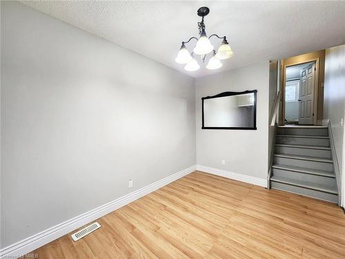 413 First Avenue, Welland, ON - Indoor Photo Showing Other Room
