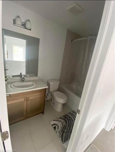 61 Soho Street Street, Stoney Creek, ON - Indoor Photo Showing Bathroom