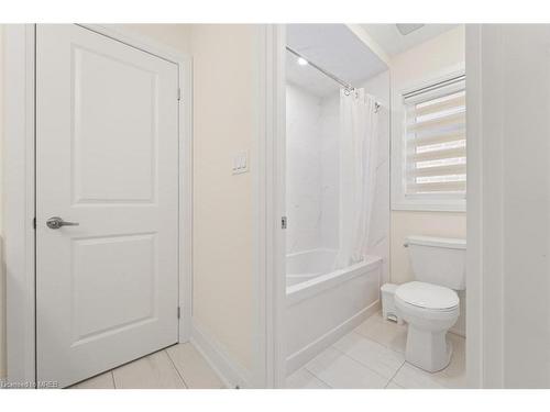110 Ferragine Crescent, Bradford West Gwillimbury, ON - Indoor Photo Showing Bathroom