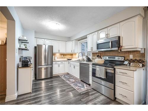 10-2185 Fairchild Boulevard, Burlington, ON - Indoor Photo Showing Kitchen With Stainless Steel Kitchen