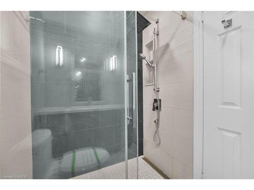 13 Axminster Road, Brampton, ON - Indoor Photo Showing Bathroom