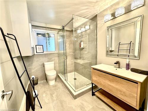 127 Maskinonge Road, Tay, ON - Indoor Photo Showing Bathroom