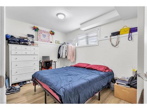75 Jasmine Drive, London, ON - Indoor Photo Showing Bedroom