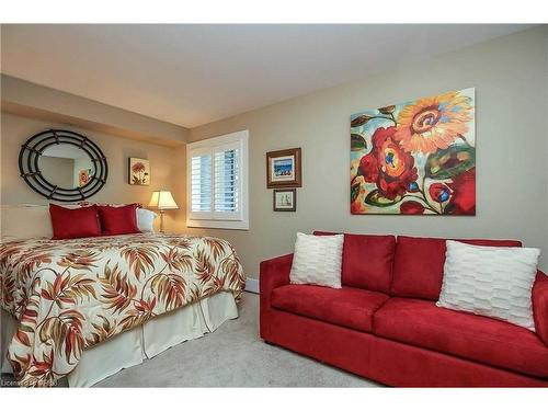 6-44 Trott Boulevard, Collingwood, ON - Indoor Photo Showing Bedroom