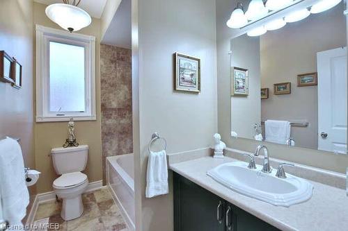 37 Tona Trail, Wasaga Beach, ON - Indoor Photo Showing Bathroom
