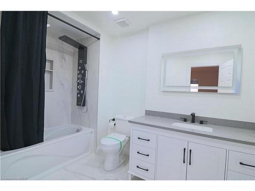 21 Westland Street, St. Catharines, ON - Indoor Photo Showing Bathroom