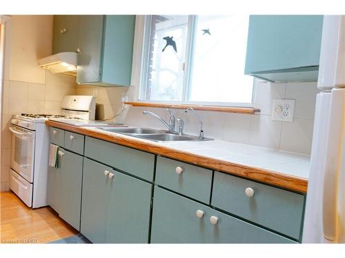 370 Fountain Street S, Cambridge, ON - Indoor Photo Showing Kitchen With Double Sink