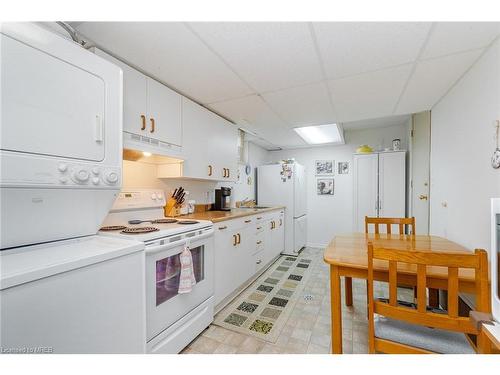 6 Ridgeview Drive, Port Perry, ON - Indoor Photo Showing Kitchen