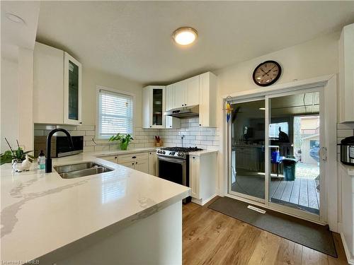 7 Easton Street, Cambridge, ON - Indoor Photo Showing Kitchen With Double Sink