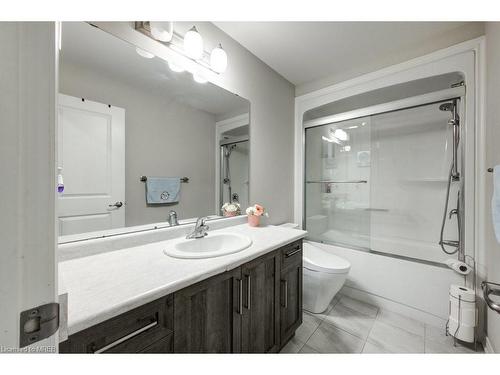 71 Heron Street S, Welland, ON - Indoor Photo Showing Bathroom
