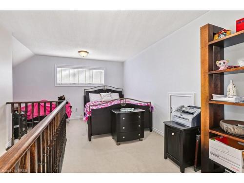 58 Waterview Rd, Wasaga Beach, ON - Indoor Photo Showing Bedroom