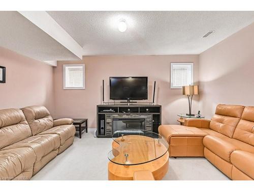 58 Waterview Rd, Wasaga Beach, ON - Indoor Photo Showing Living Room