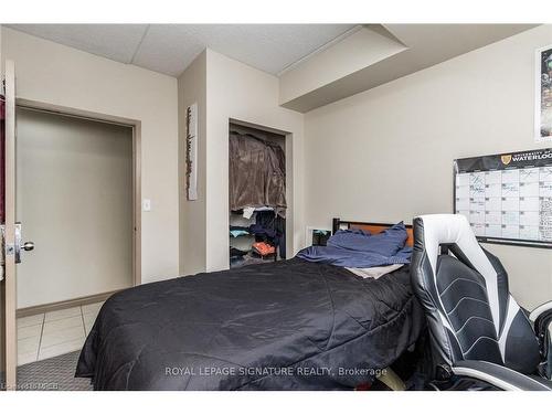 506-251 Lester Street, Waterloo, ON - Indoor Photo Showing Bedroom