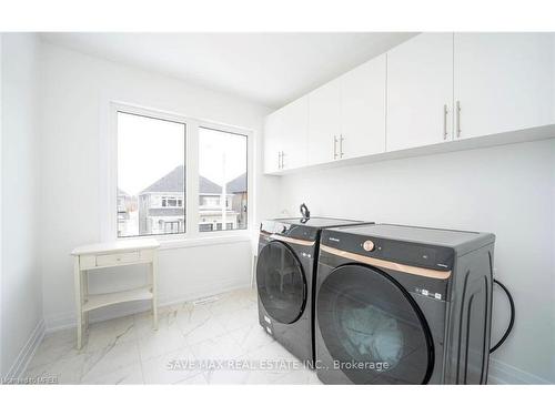 134 Franklin Trail Trail, Barrie, ON - Indoor Photo Showing Laundry Room