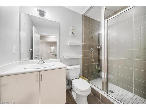 201-223 Webb Drive, Mississauga, ON - Indoor Photo Showing Bathroom