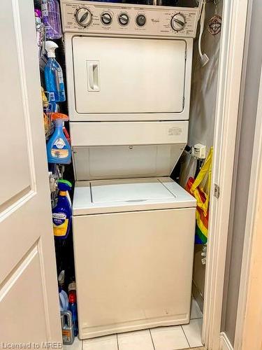 502-80 Absolute Avenue, Mississauga, ON - Indoor Photo Showing Laundry Room