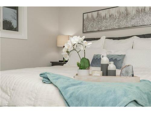 51 Delmar Drive, Hamilton, ON - Indoor Photo Showing Bedroom