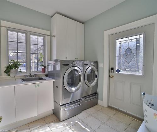 7199 Second Line, Mississauga, ON - Indoor Photo Showing Laundry Room
