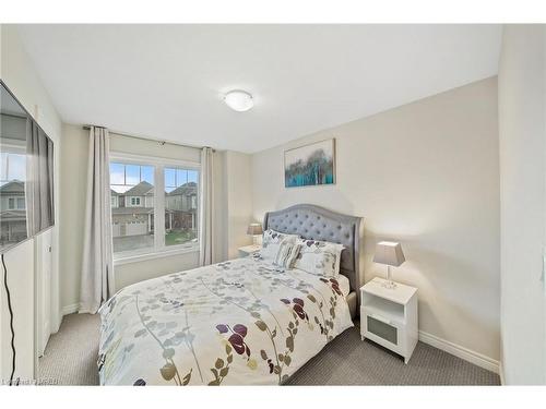 9569 Tallgrass Avenue, Niagara Falls, ON - Indoor Photo Showing Bedroom