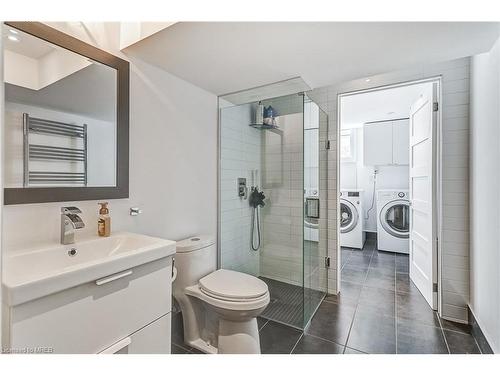 3467 Burningoak Crescent, Peel, ON - Indoor Photo Showing Bathroom