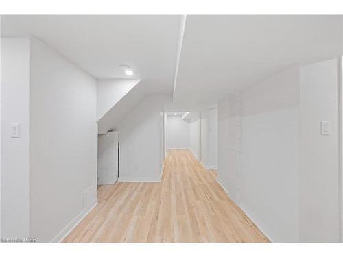 67 East 44Th Street, Hamilton, ON - Indoor Photo Showing Other Room