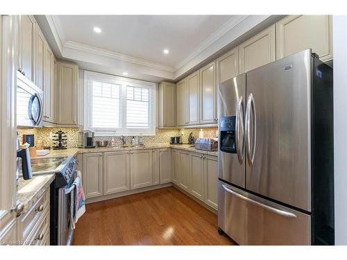 Upper-2014 Lushes Avenue, Mississauga, ON - Indoor Photo Showing Kitchen With Stainless Steel Kitchen With Upgraded Kitchen