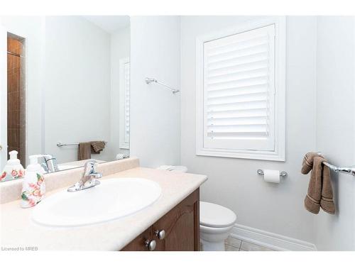 Upper-2014 Lushes Avenue, Mississauga, ON - Indoor Photo Showing Bathroom