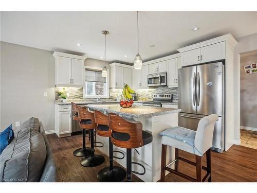 14 Moffatt Avenue, Ingersoll, ON - Indoor Photo Showing Kitchen With Upgraded Kitchen