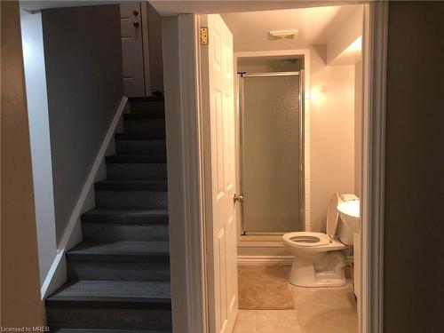6332 Dunn Street, Niagara Falls, ON - Indoor Photo Showing Bathroom