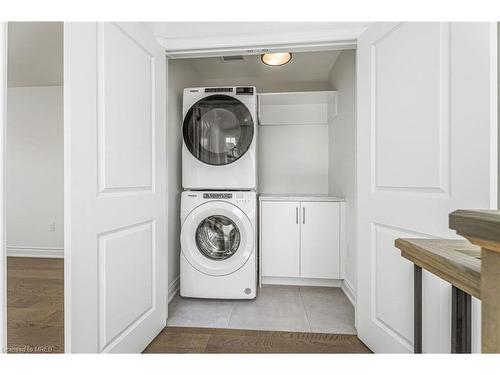 42 Little River Crossing, Wasaga Beach, ON - Indoor Photo Showing Laundry Room